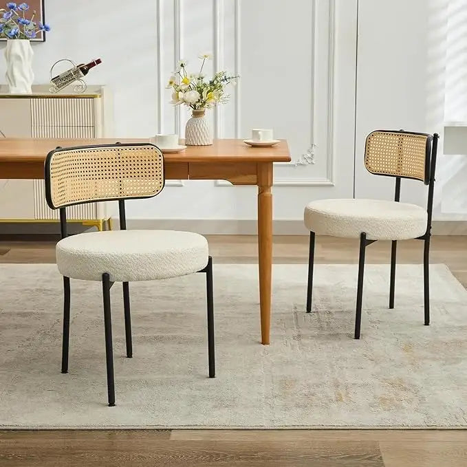 Mid-Century Modern Dining Chairs – Stylish & Comfortable Seating