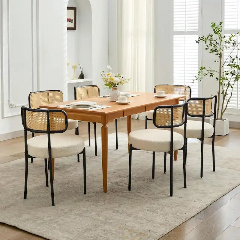 Mid-Century Modern Dining Chairs – Stylish & Comfortable Seating